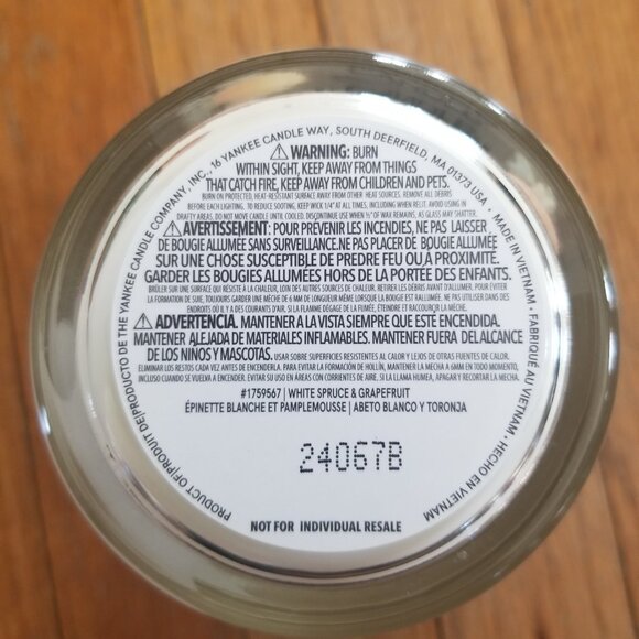 Yankee Candle White Spruce & Grapefruit 3oz nwto - Picture 3 of 4